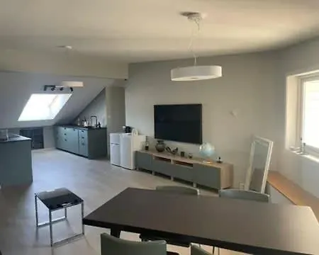 Dinbnb I Penthouse I Rooftop Terrace I Walk To Everything Apartment