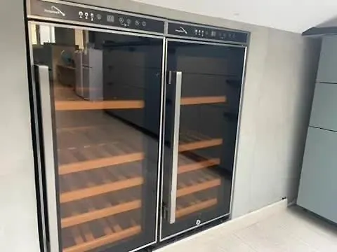 Dinbnb I Penthouse I Rooftop Terrace I Walk To Everything דירה *